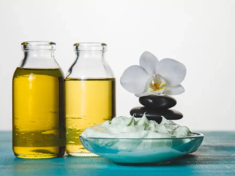 wellnessglowspa-hot-oil-massage wellnessglowspa-hot-oil-massage